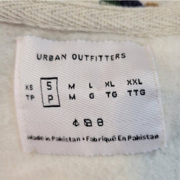 Urban Outfitters: Men's Small Paisley Print Kangaroo Pocket Pullover Hoodie - Picture 6 of 9